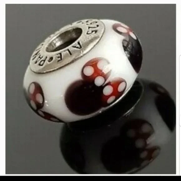 Retired Disney pandora Mureno glass bead charm. - Picture 2 of 7